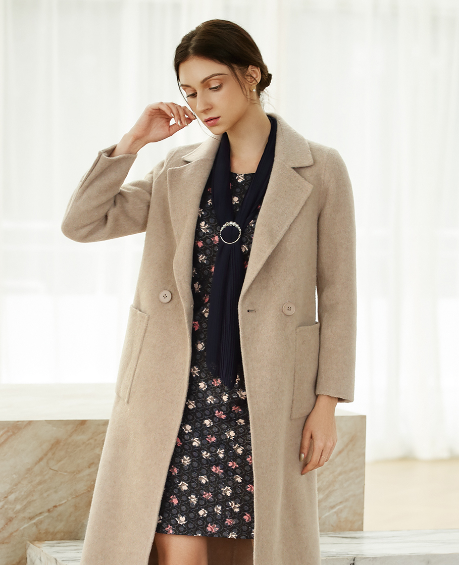 LONG  SLEEVE  COAT